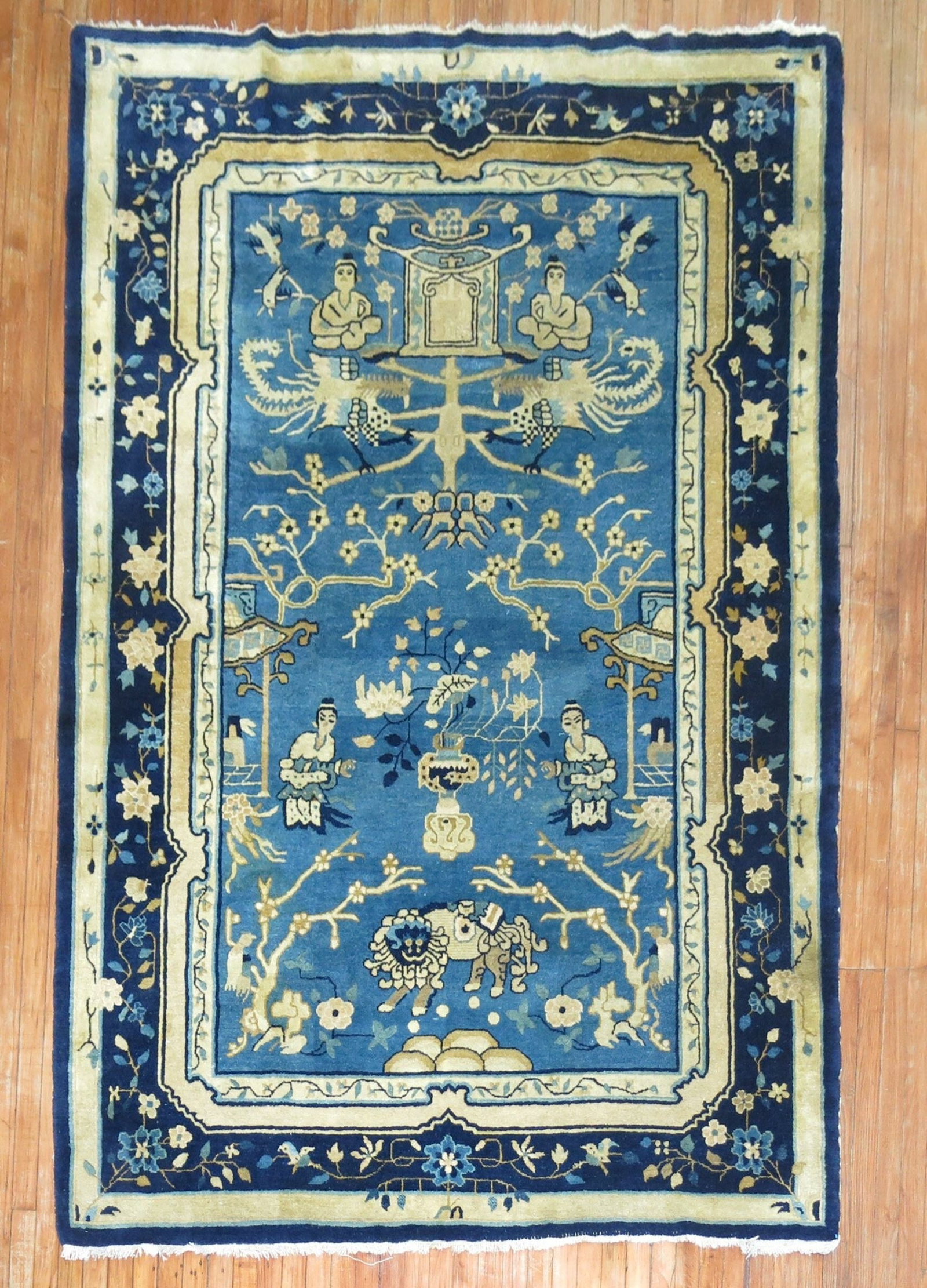6' x 8' 6" Chinese Pictorial Rug in Blue late 19th Century: 6' x 8' 6" Chinese Pictorial Rug in Blue late 19th Century Late 19th century Chinese pictorial rug in a blue colorway. This pre-owned piece is identified as an intermediate category rug. Specification