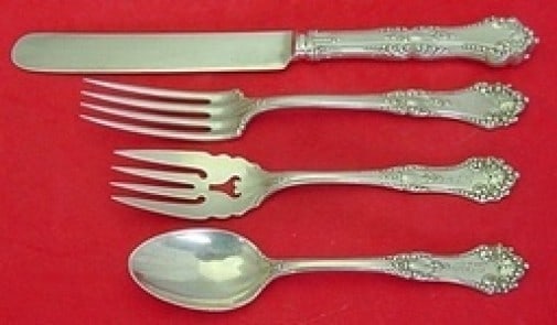 Reed & Barton La Touraine Sterling Silver 4pc Dinner Place Setting: Reed & Barton La Touraine Sterling Silver 4pc Dinner Place Setting Enhance your dining experience with this beautiful estate La Touraine by Reed & Barton sterling silver dinner size place setting. Thi