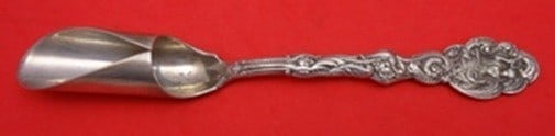 Antique Gorham Versailles Sterling Silver Cheese Scoop 8 3/8 Original: Antique Gorham Versailles Sterling Silver Cheese Scoop 8 3/8 Original A sterling silver cheese scoop in the Versailles pattern by Gorham. This original serving piece is not monogrammed and is in excel