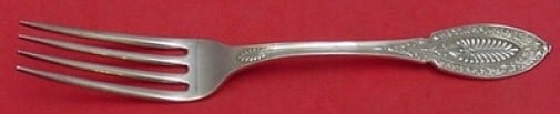 Shiebler Princess Sterling Silver Dinner Fork Scarce 7 3/4": Shiebler Princess Sterling Silver Dinner Fork Scarce 7 3/4" This exquisite dinner fork from the renowned maker Shiebler features a stunning design in the scarce and unusual "Princess" pattern. Crafted