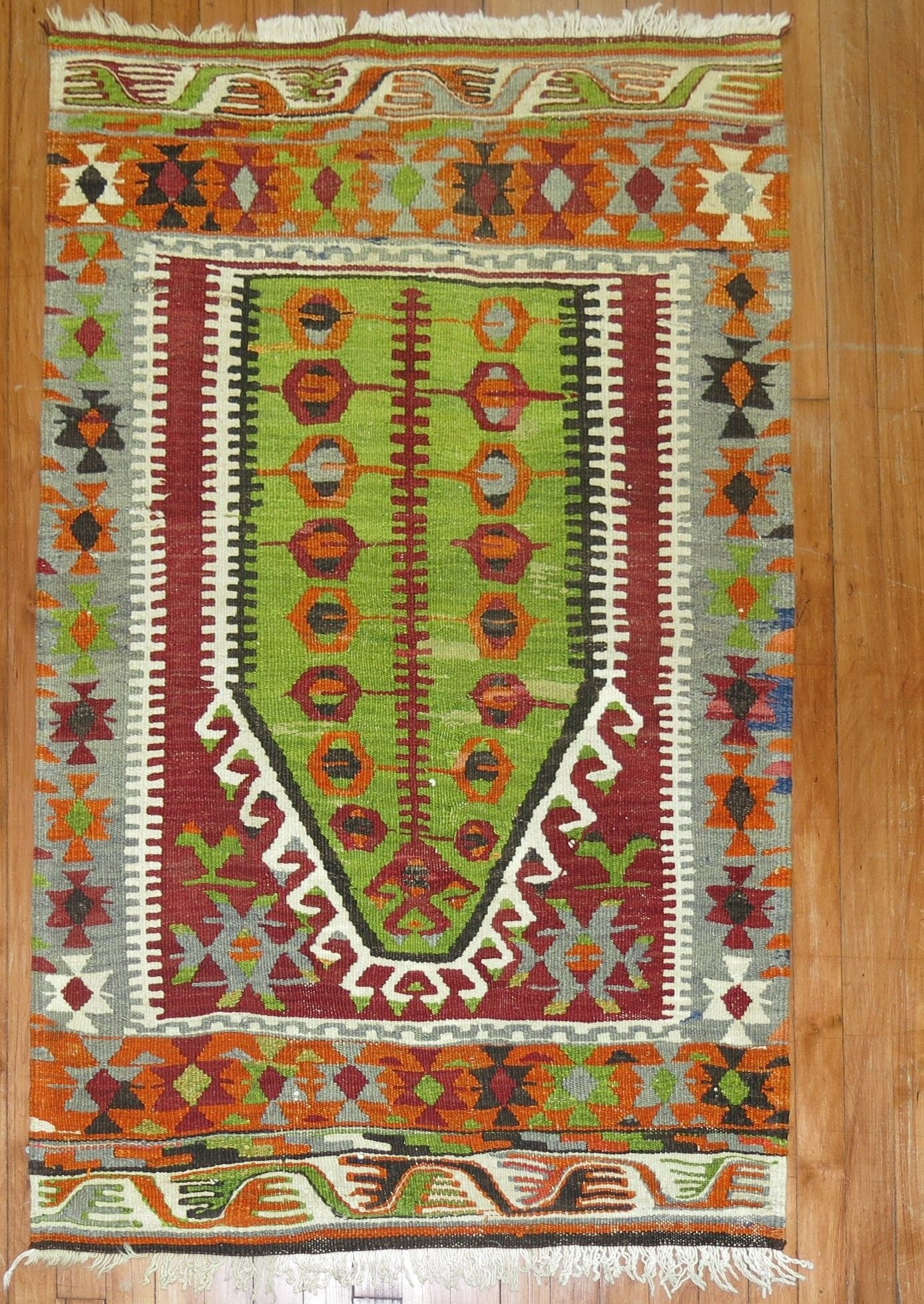 2' 11" x 4' 6" Mid 20th Century Prayer Niche Kilim (1 of 2)