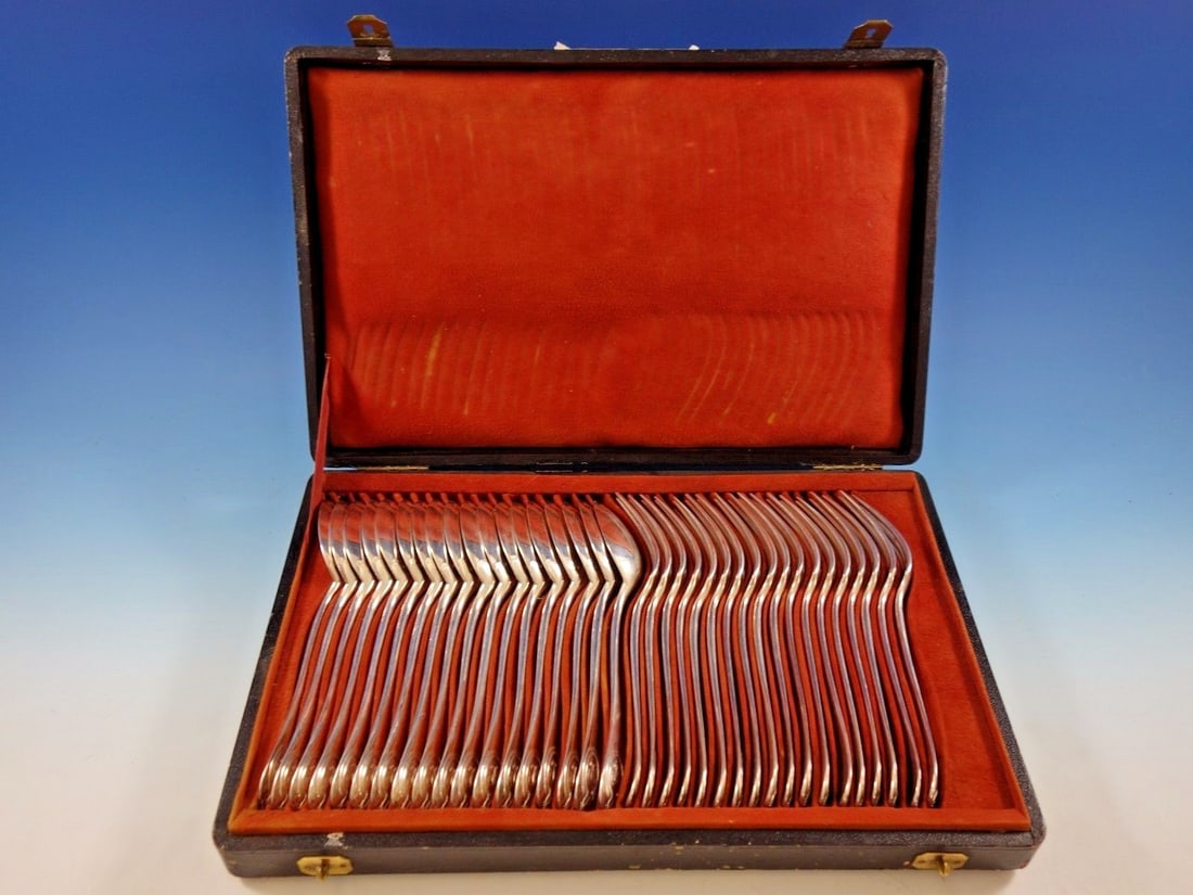 Puiforcat Louis XVI Sterling Silver Dinner Set 36 Pieces with Box: Puiforcat Louis XVI Sterling Silver Dinner Set 36 Pieces with Box This exquisite Louis XVI dinner setting by Puiforcat consists of 36 sterling silver pieces, elegantly housed in its original fitted bo