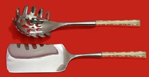 Madrigal by Lunt Sterling Silver 2pc Serving Set Italy: Madrigal by Lunt Sterling Silver 2pc Serving Set Italy Elevate your dining experience with this exquisite Madrigal by Lunt Sterling Silver Italian Serving Set. This elegant 2-piece hostess set feature