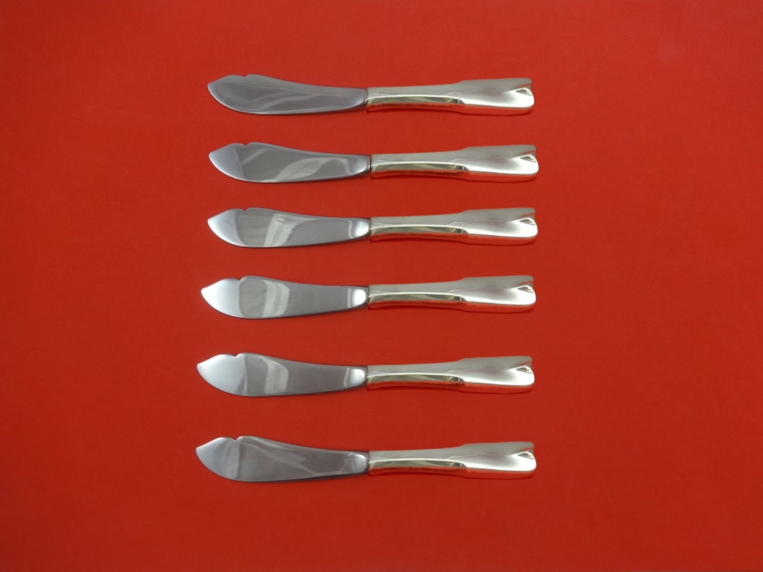 Lunt Colonial Theme Sterling Silver Trout Knife Set 6pc Custom Made: Lunt Colonial Theme Sterling Silver Trout Knife Set 6pc Custom Made This exquisite 6-piece trout knife set features a Colonial Theme design by Lunt, crafted from high-quality sterling silver with holl