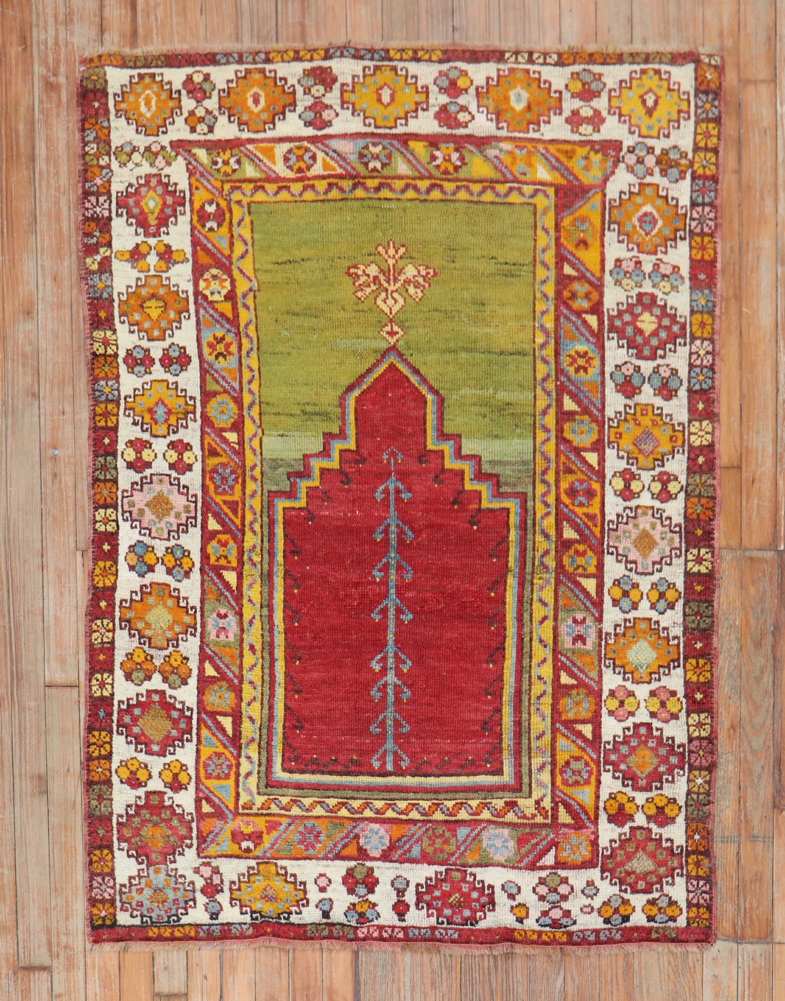 3' 5" x 4' 10" Mid 20th Century Melas Turkish Prayer Rug: 3' 5" x 4' 10" Mid 20th Century Melas Turkish Prayer Rug Mid-20th century Turkish Melas prayer rug in a small format. This pre-owned rug reflects the traditional Melas prayer rug type. Specifications 