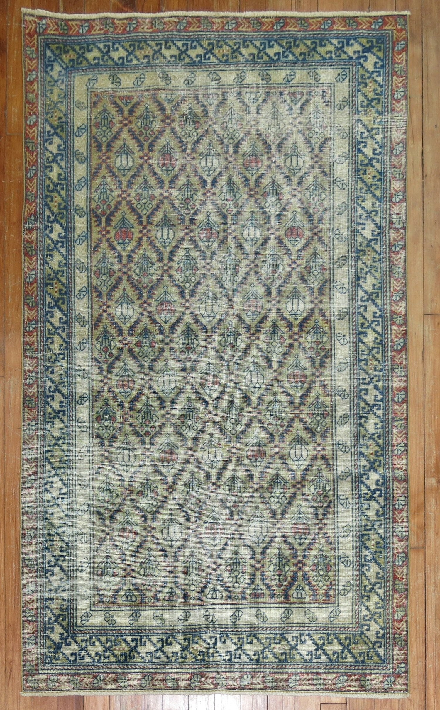 2' 7" x 4' 7" Shirvan Caucasian rug shabby chic: 2' 7" x 4' 7" Shirvan Caucasian rug shabby chic Early 20th century Caucasian rug in a shabby chic Shirvan style. This small pre-owned area rug features intricate geometric patterning and a vintage cha