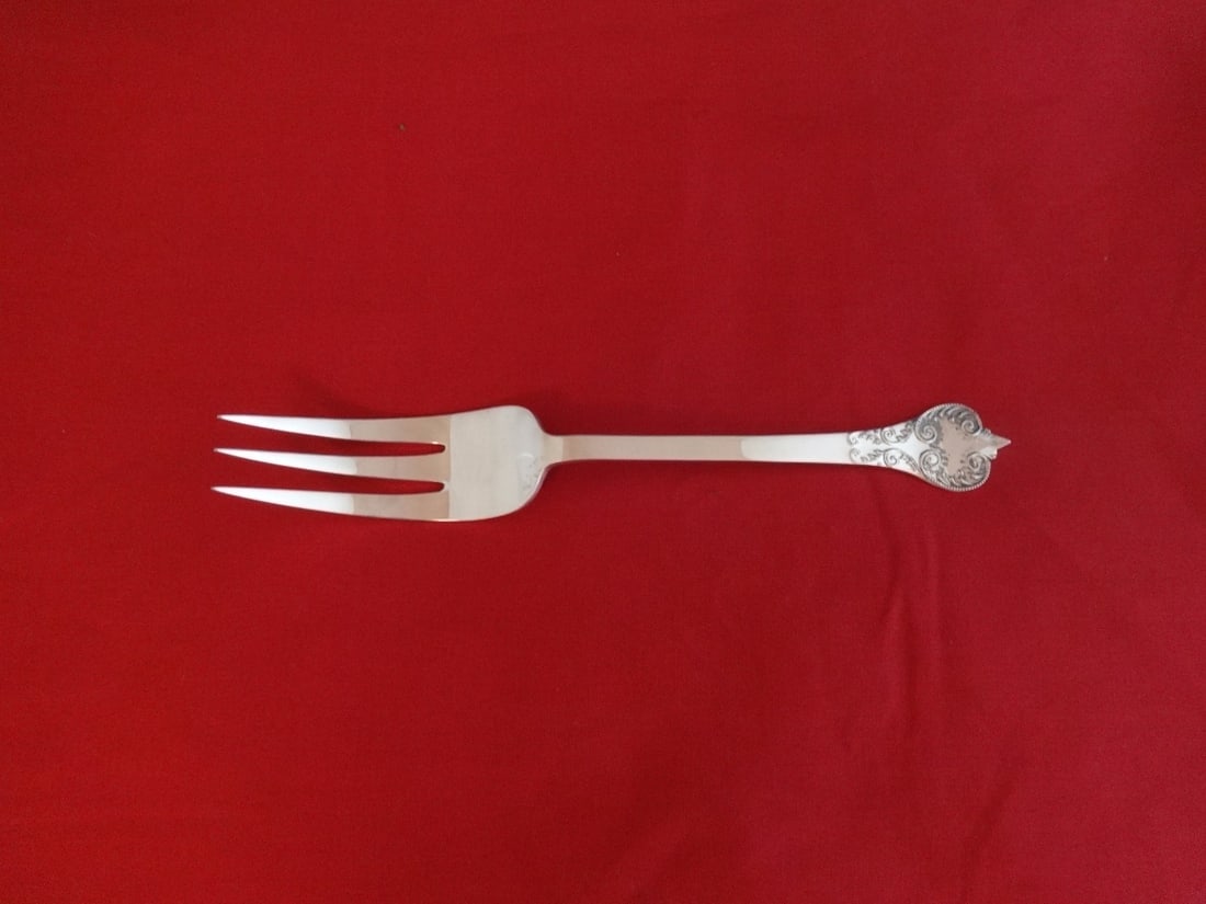 Sterling Silver Serving Fork CJ Vander William and Mary 8 7/8": Sterling Silver Serving Fork CJ Vander William and Mary 8 7/8" A sterling silver cold meat fork in the William and Mary pattern by CJ Vander. It is not monogrammed and is in excellent pre-owned condit