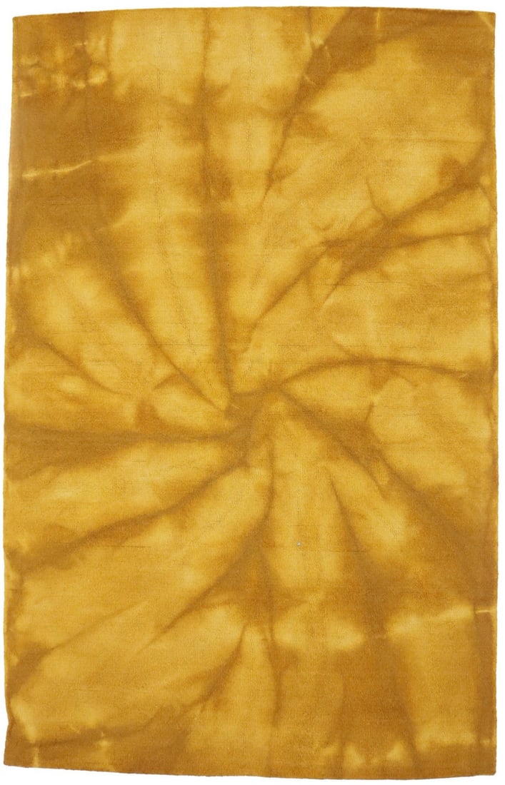 Hand-Tufted 5x8 ft Wool Tie-Dye Rug in Golden Yellow: Hand-Tufted 5x8 ft Wool Tie-Dye Rug in Golden Yellow Enhance your living space with this stunning hand-tufted wool rug, perfect for contemporary decor. Measuring 5'0" x 8'0" ft, this geometric pattern