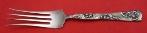 Whiting Rose & Scroll Sterling Silver Fish Fork 6.5": Whiting Rose & Scroll Sterling Silver Fish Fork 6.5" This exquisite fish fork features the elegant Rose & Scroll pattern by Whiting, crafted from high-quality sterling silver. Measuring 6 1/2 inches i