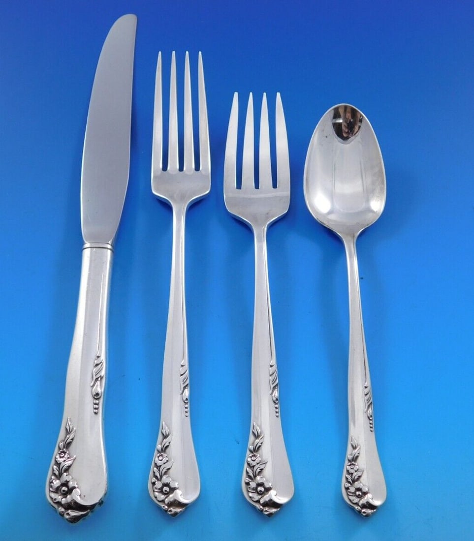 Oneida Engagement Sterling Silver 4-Piece Place Setting: Oneida Engagement Sterling Silver 4-Piece Place Setting This 4-piece place setting from Oneida's Engagement pattern is crafted from high-quality sterling silver, ideal for both everyday use and specia