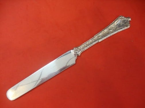 Tiffany & Co Persian Sterling Silver Dessert Knife 8 1/8": Tiffany & Co Persian Sterling Silver Dessert Knife 8 1/8" Indulge in timeless elegance with this Persian dessert knife by Tiffany & Co. Crafted from high-quality sterling silver, this exquisite piece 