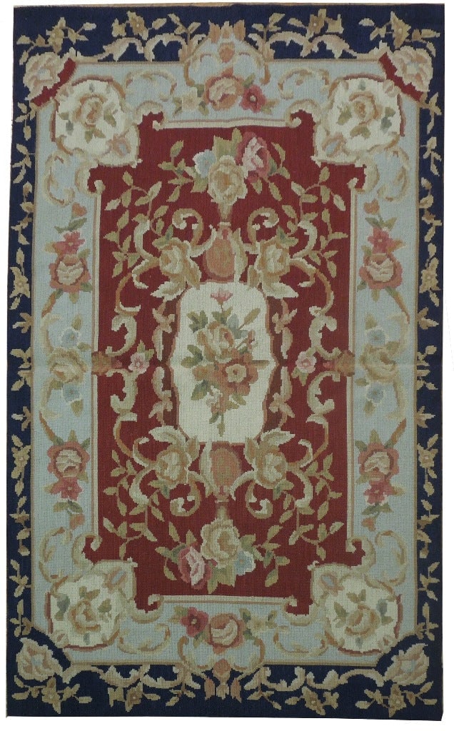 Elegant 3' x 5' Ivory Needlepoint Hand-knotted Flat Weave Rug: Elegant 3' x 5' Ivory Needlepoint Hand-knotted Flat Weave Rug Free continental US Shipping Introducing our elegant 3' x 5' Ivory Needlepoint Flat Weave Rug, a timeless addition to your home decor. Ski