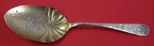 Towle Number 43 Sterling Silver Pudding Spoon 9 Inch Goldwashed Bright-Cut: Towle Number 43 Sterling Silver Pudding Spoon 9 Inch Goldwashed Bright-Cut This exquisite pudding spoon features the elegant Number 43 pattern by Towle, crafted from high-quality sterling silver. Meas