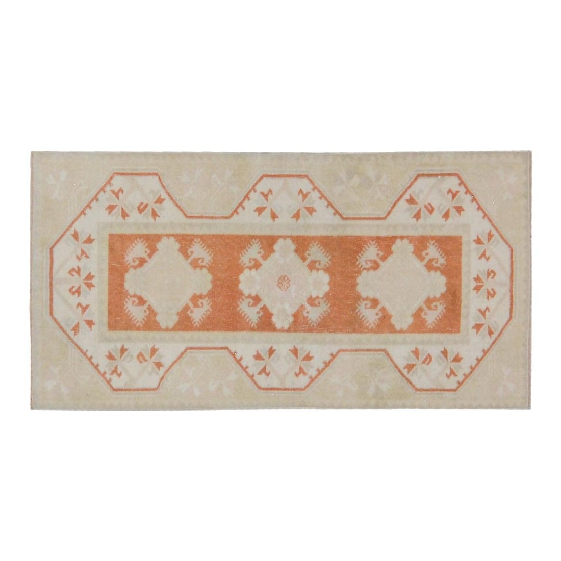 Anatolian Wool Hand-Knotted Rug in White 2'5 x 5' Vintage: Anatolian Wool Hand-Knotted Rug in White 2'5 x 5' Vintage This vintage Turkish Anatolian rug is hand-knotted from wool using traditional techniques, blending classic craftsmanship with modern design e