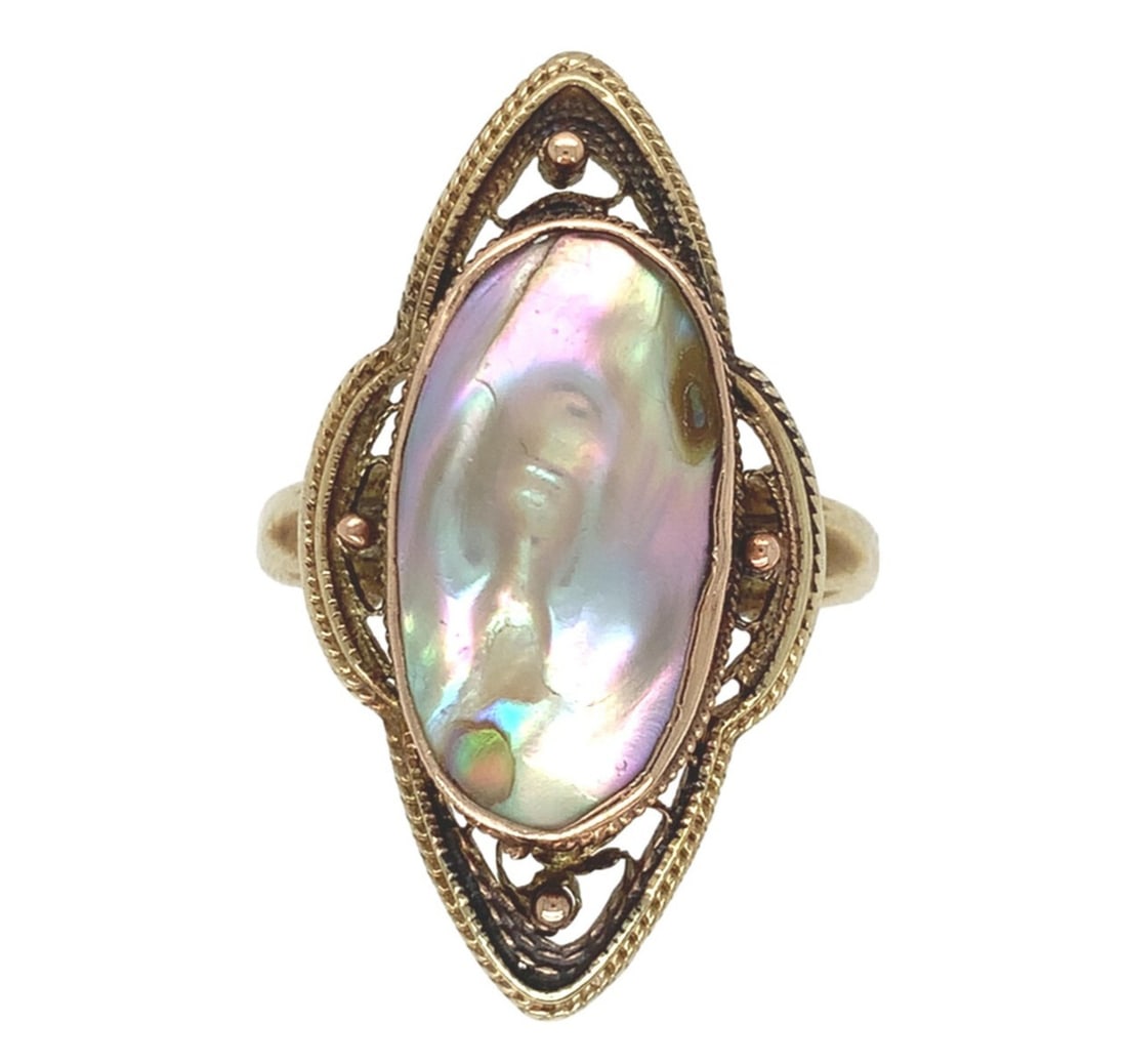 Antique 10k Yellow Gold Oval Shell Blister Ring Size 5.5: Antique 10k Yellow Gold Oval Shell Blister Ring Size 5.5 Discover this exquisite antique 10k yellow gold ring, a stunning piece of jewelry that showcases a beautiful oval shell with a natural blister 