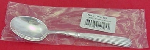 Wallace Acropole Sterling Silver Soup Spoon 6 7/8" Italy New: Wallace Acropole Sterling Silver Soup Spoon 6 7/8" Italy New Enhance your dining experience with the Acropole by Wallace sterling silver place soup spoon. Crafted in Italy, this exquisite spoon measur