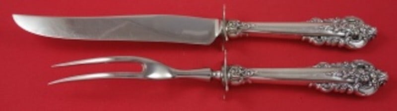 Wallace Grande Baroque Sterling Silver Steak Carving Set 2pc Knife Fork: Wallace Grande Baroque Sterling Silver Steak Carving Set 2pc Knife Fork Elevate your dining experience with this exquisite 2-piece steak carving set from the Grande Baroque pattern by Wallace. Crafted
