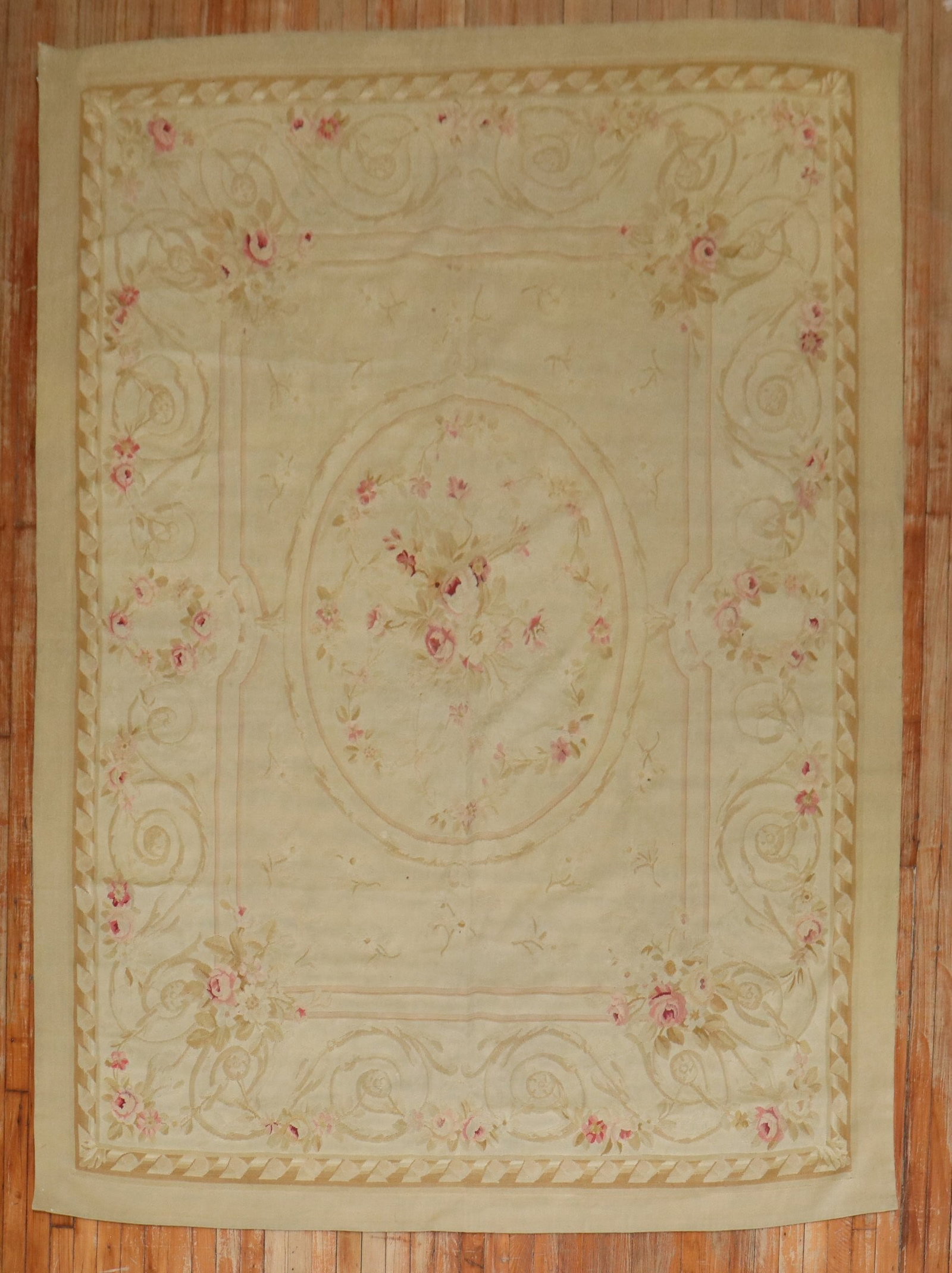 6' 8" x 7' 11" French Aubusson area rug early 19th century: 6' 8" x 7' 11" French Aubusson area rug early 19th century Early 19th century French Aubusson rug with a decorative floral design. This pre-owned piece is classified as an Aubusson tapestry rug and fe