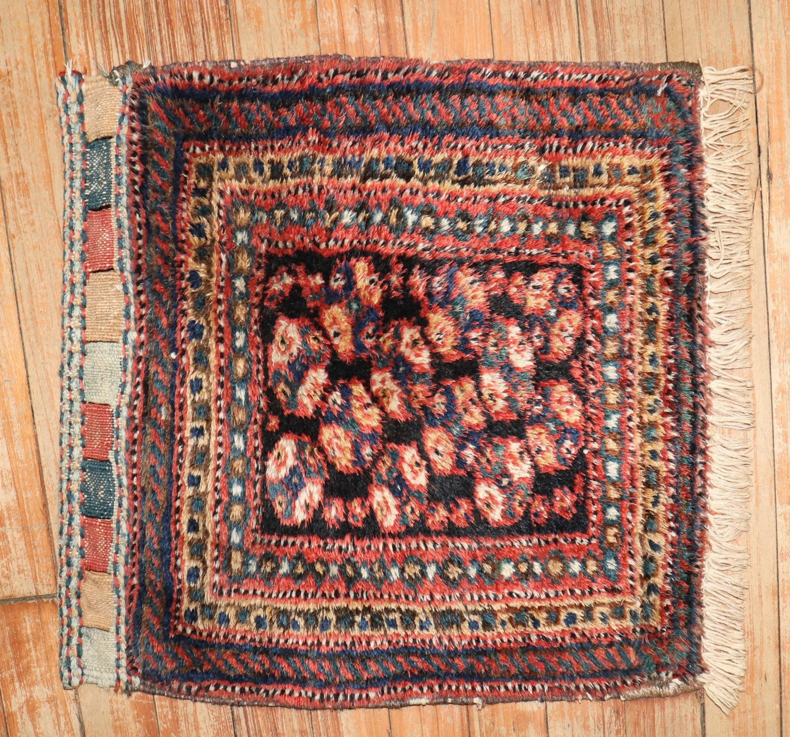 1' 4" x 1' 6" Persian Kurd Yastik Bagface (1 of 7)