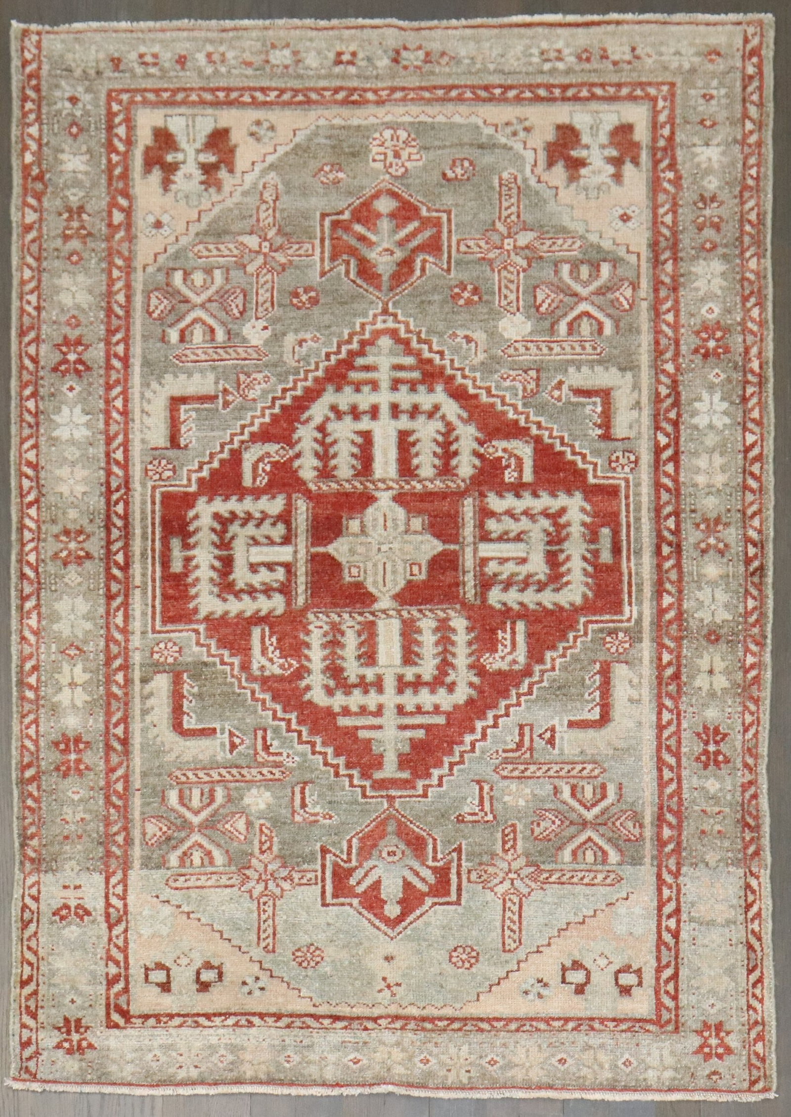 3' 3" x 4' 7" Persian Malayer Scatter Rug: 3' 3" x 4' 7" Persian Malayer Scatter Rug Early 20th century Persian Malayer scatter size rug with a classic small-format design. This pre-owned piece is identified as a Malayer rug and offers an anti