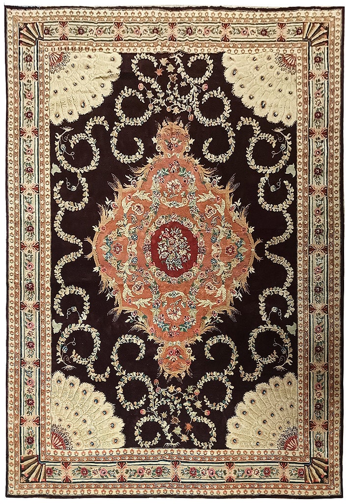 12' x 16' French Aubusson Sovanerie Handmade Wool Area Rug: 12' x 16' French Aubusson Sovanerie Handmade Wool Area Rug Free continental US Shipping Discover the exquisite 12' x 16' French Aubusson Sovanerie European Handmade Wool Rug, a true embodiment of time