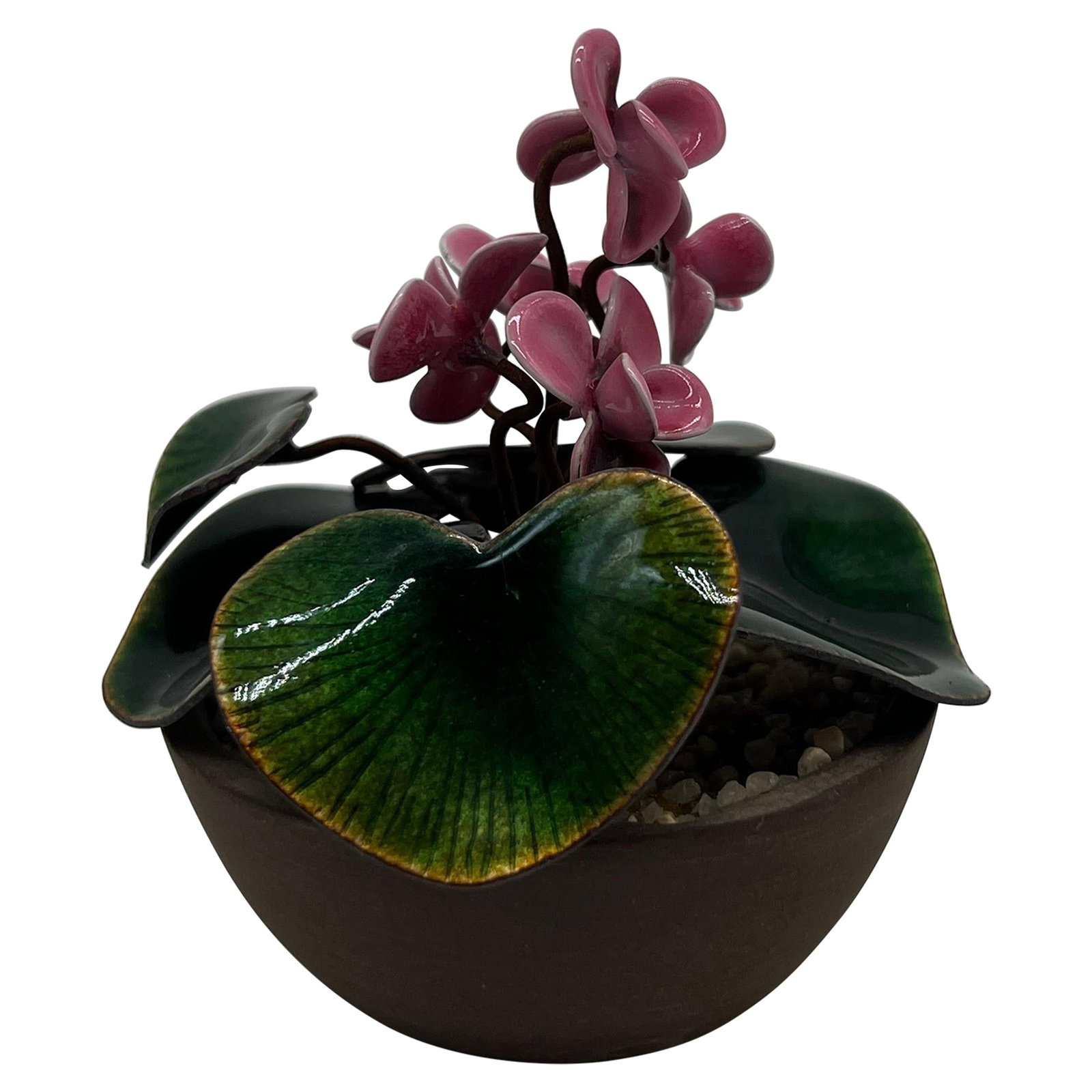 Bovano of Cheshire Cyclamen Persicum Enamel Planter 1960s: Bovano of Cheshire Cyclamen Persicum Enamel Planter 1960s This exquisite decorative planter features a vibrant polychrome enamel design of Cyclamen Persicum, showcasing the craftsmanship of Bovano of 