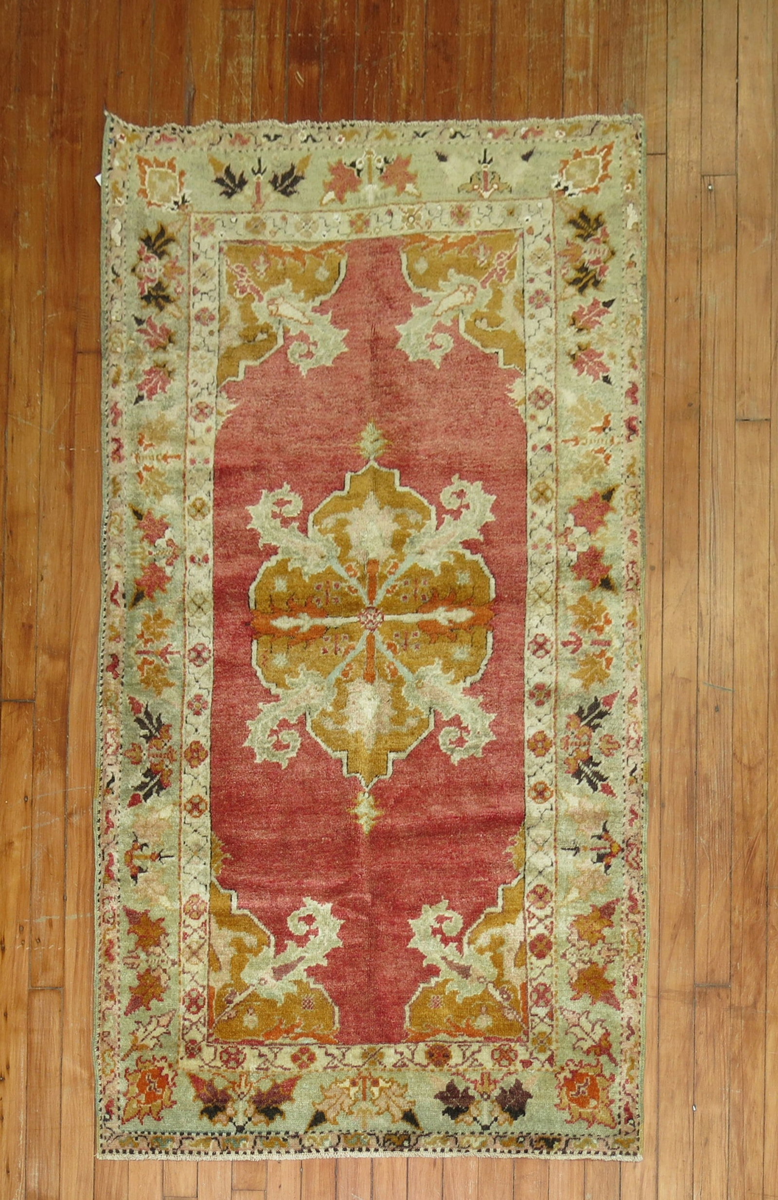 3' x 5' 1" Turkish Melas Small Antique Rug: 3' x 5' 1" Turkish Melas Small Antique Rug An early 20th century Turkish Melas scatter size rug with an intricate patterned design. This pre-owned small rug offers a classic antique look suitable for 