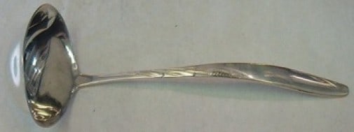 Gorham Willow Sterling Silver Gravy Ladle 6 7/8: Gorham Willow Sterling Silver Gravy Ladle 6 7/8 This is a sterling silver gravy ladle in the Willow pattern by Gorham. Made in the United States, this ladle measures 6 7/8 inches in length. It is not 