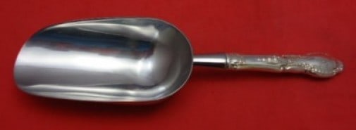 Tiffany & Co. Richelieu Sterling Silver Custom Ice Scoop 9.5": Tiffany & Co. Richelieu Sterling Silver Custom Ice Scoop 9.5" This exquisite ice scoop is a custom-made piece from Tiffany & Co., featuring the elegant Richelieu pattern. Crafted from high-quality ste