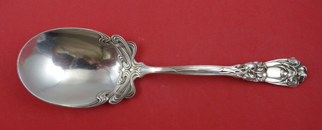 Durgin-Gorham Iris Sterling Silver Preserve Spoon 8": Durgin-Gorham Iris Sterling Silver Preserve Spoon 8" This exquisite preserve spoon is part of the Iris pattern by Durgin-Gorham, crafted from high-quality sterling silver. Measuring 8 inches in length