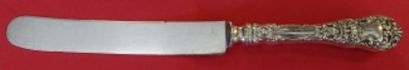 Dominick and Haff Renaissance Sterling Silver Dinner Knife Blunt 9 3/4: Dominick and Haff Renaissance Sterling Silver Dinner Knife Blunt 9 3/4 Sterling silver dinner knife in the Renaissance pattern by Dominick & Haff. It features a blunt design with a silver-plated blade