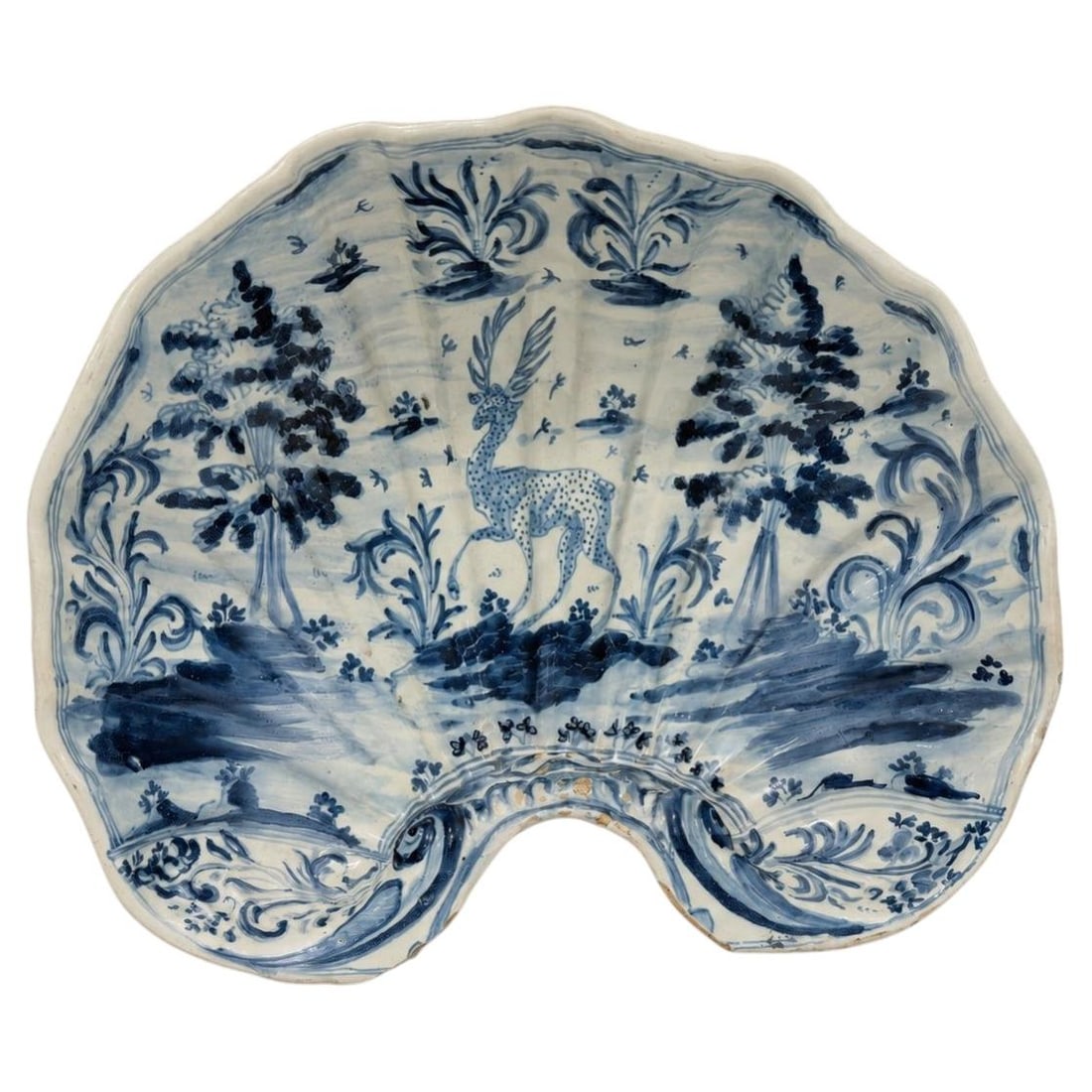Spanish shell form tin glazed earthenware basin attributed to Puente Toledo (1 of 13)
