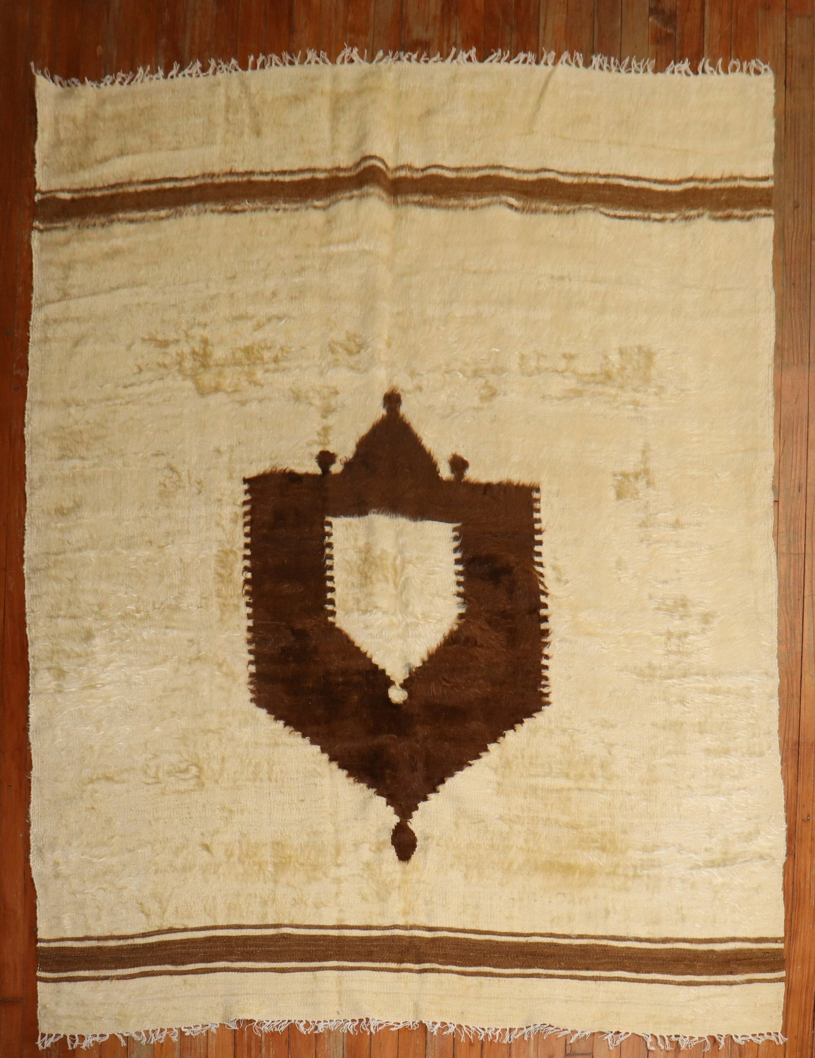 5' 2" x 6' 3" Cream Brown Mohair Square Rug (1 of 7)