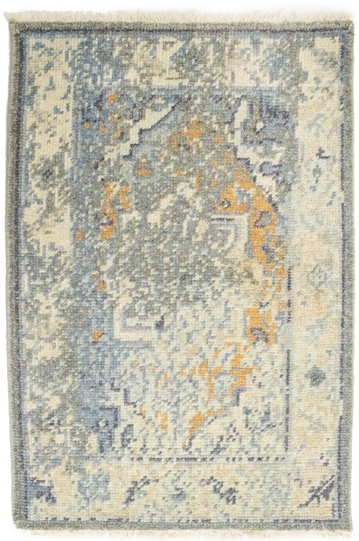 Hand-Knotted Wool Heriz Rug 2x3 Modern Floral Muted Oriental Design: Hand-Knotted Wool Heriz Rug 2x3 Modern Floral Muted Oriental Design This hand-knotted Heriz wool rug features a muted color palette with cream, gray, orange, and other subtle tones, creating a transit