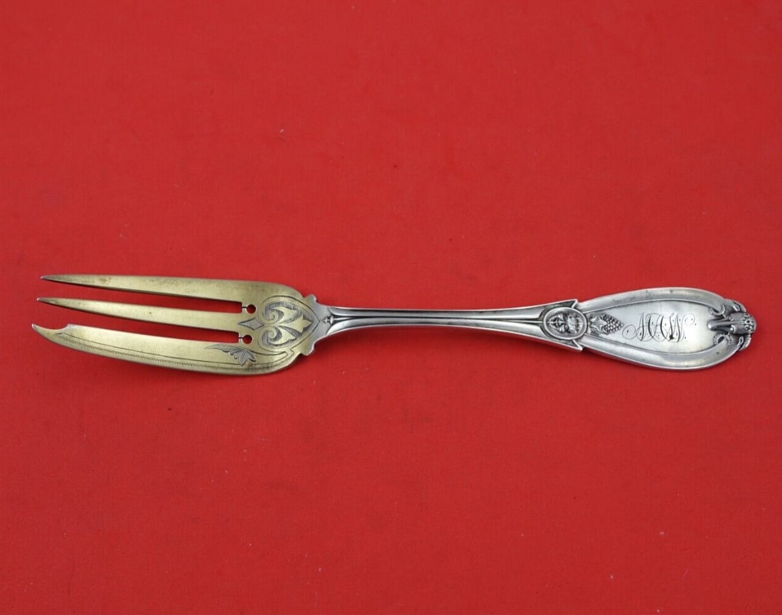 Whiting-Hebbard Grecian Sterling Silver Pie Fork Gold Washed Bright Cut 7 1/2: Whiting-Hebbard Grecian Sterling Silver Pie Fork Gold Washed Bright Cut 7 1/2 Sterling silver pie fork in the Grecian pattern by Whiting-Hebbard. It features a gold-washed and bright-cut finish, dates