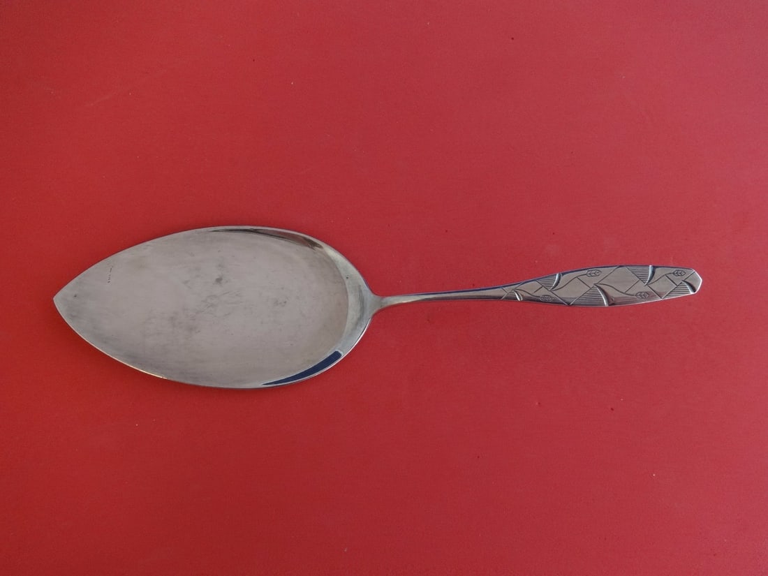 A. Dragsted Diamant Diamond Sterling Silver Pastry Server 7 1/2": A. Dragsted Diamant Diamond Sterling Silver Pastry Server 7 1/2" Sterling silver pastry server in the Diamant aka Diamond pattern by A. Dragsted. Made in Denmark, this serving piece is all sterling an