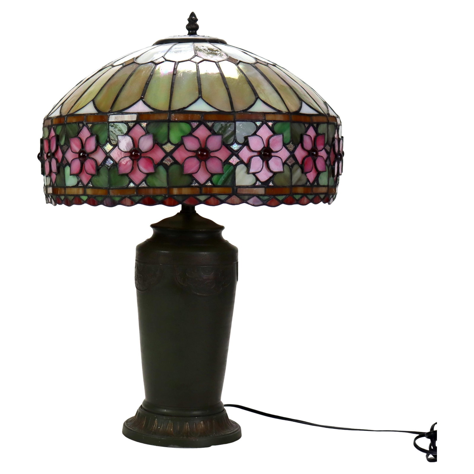 20th Century Arts & Crafts Stained Glass Table Lamp with Floral Design: 20th Century Arts & Crafts Stained Glass Table Lamp with Floral Design Illuminate your space with this stunning Arts & Crafts Leaded Stained Glass Table Lamp from the 20th century. Standing at 22.75 i
