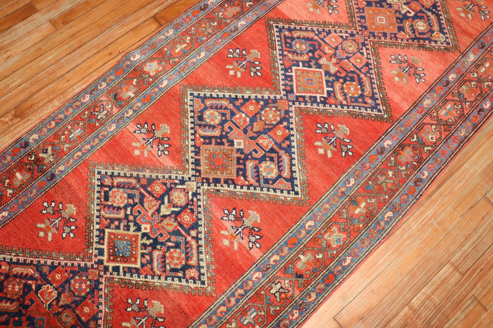 3' 5" x 16' 9" Persian Malayer Runner Geometric Design: 3' 5" x 16' 9" Persian Malayer Runner Geometric Design Early 20th century Persian Malayer geometric runner with a pre-owned condition. Specifications Type: Malayer Category: Runner Origin: Persian Sty