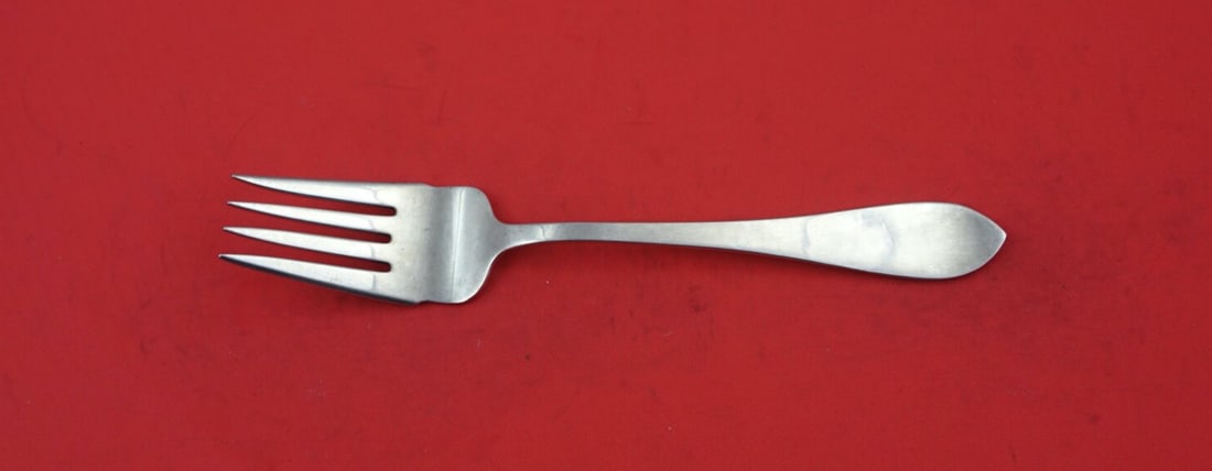 Dominick & Haff Broad Antique Sterling Silver Fish Fork 7 1/4 inches: Dominick & Haff Broad Antique Sterling Silver Fish Fork 7 1/4 inches This exquisite fish fork from Dominick & Haff features the elegant Broad Antique pattern, crafted entirely from high-quality sterli