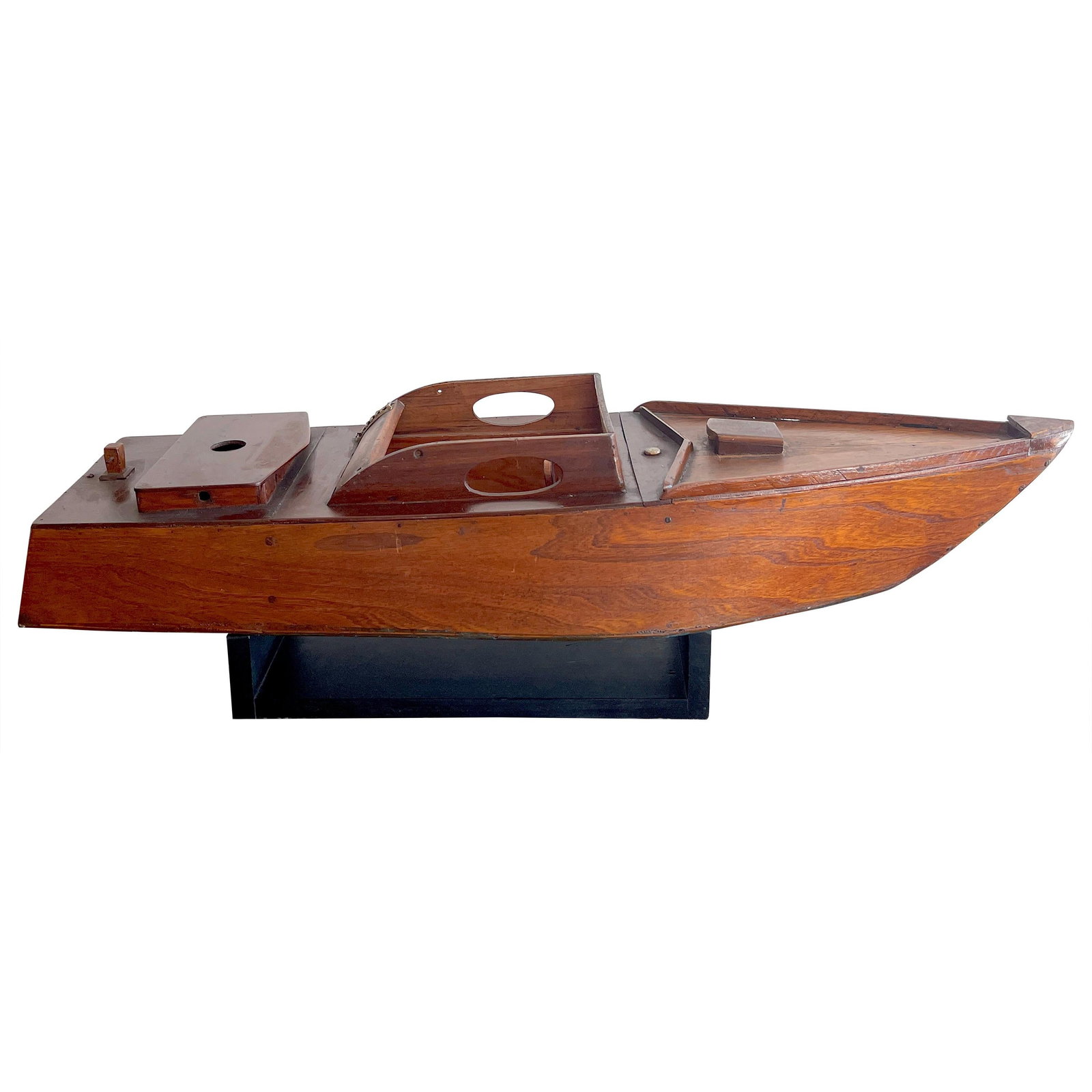 Art Deco American Vintage Speedboat Model Ricky-O Hardwood Display: Art Deco American Vintage Speedboat Model Ricky-O Hardwood Display This American Vintage Model of a Speedboat 'Ricky-O' is a stunning piece that showcases the elegance of Art Deco design. Crafted from