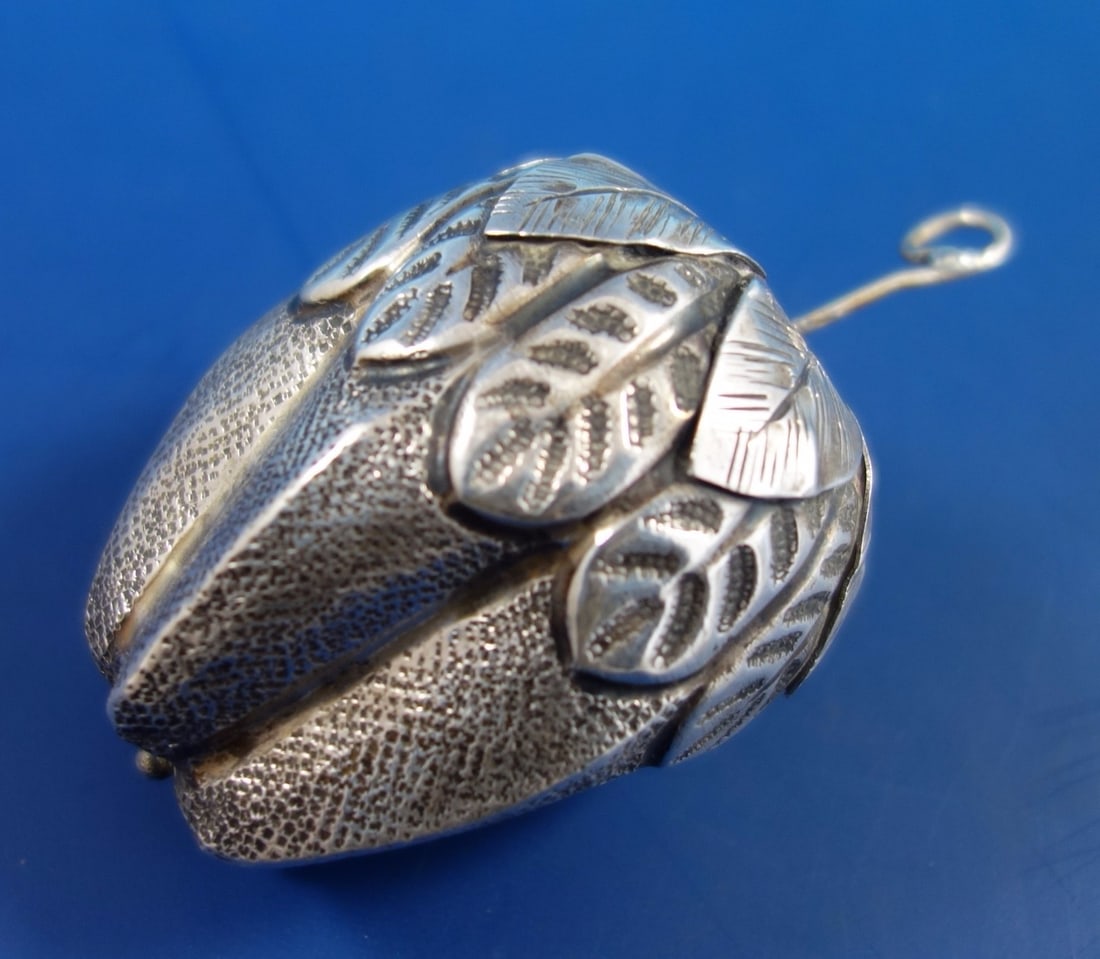 Italian .800 Silver Starfruit Model Figurine 2 3/4" x 1 1/2" (1 of 4)