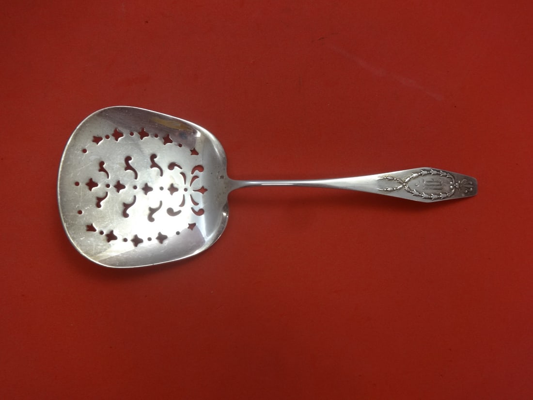 Gorham Wreath Sterling Silver Tomato Server 7 1/2 Monogrammed: Gorham Wreath Sterling Silver Tomato Server 7 1/2 Monogrammed Sterling silver tomato server in the Wreath pattern by Gorham. This pre-owned piece is monogrammed, with monos varying, and is in excellen
