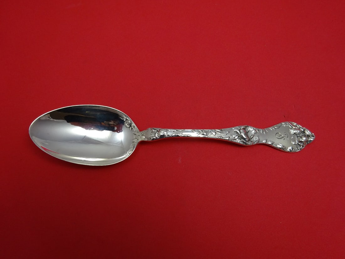 Reed & Barton Les Cinq Fleurs Sterling Silver Serving Spoon 8 3/8": Reed & Barton Les Cinq Fleurs Sterling Silver Serving Spoon 8 3/8" This exquisite serving spoon features the elegant Les Cinq Fleurs pattern by Reed & Barton, showcasing a beautifully etched floral de