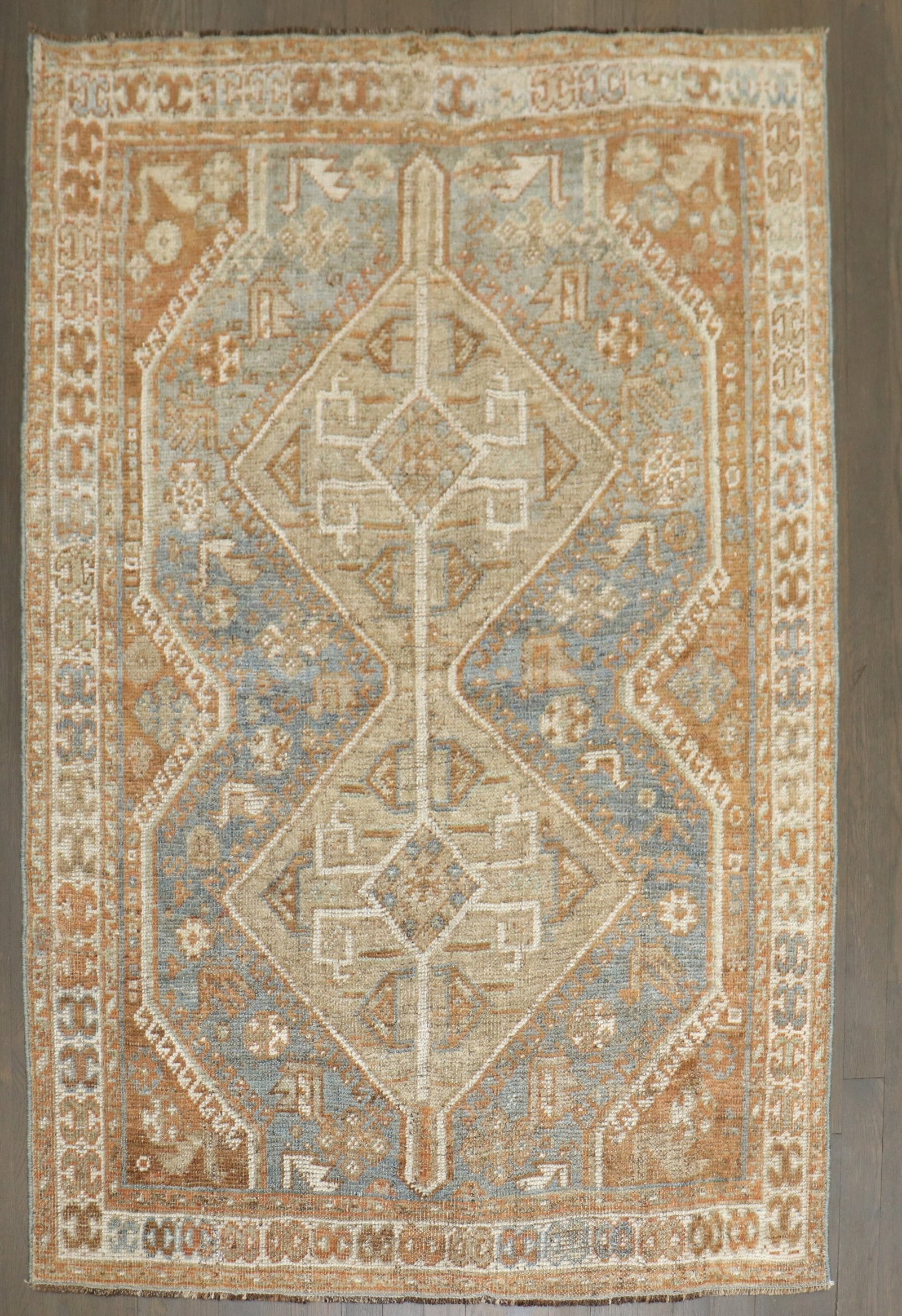 3' 8" x 5' 4" Persian Shiraz accent rug camel medallions: 3' 8" x 5' 4" Persian Shiraz accent rug camel medallions Antique Southwest Persian Shiraz rug from the 1930s featuring decorative soft colors and camel medallions. A pre-owned small accent rug with cl