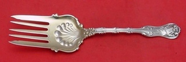 Whiting Imperial Queen Sterling Silver Fish Serving Fork Gold Wash 9 7/8": Whiting Imperial Queen Sterling Silver Fish Serving Fork Gold Wash 9 7/8" Presenting a beautifully crafted fish serving fork from the renowned Imperial Queen pattern by Whiting. This exquisite piece i