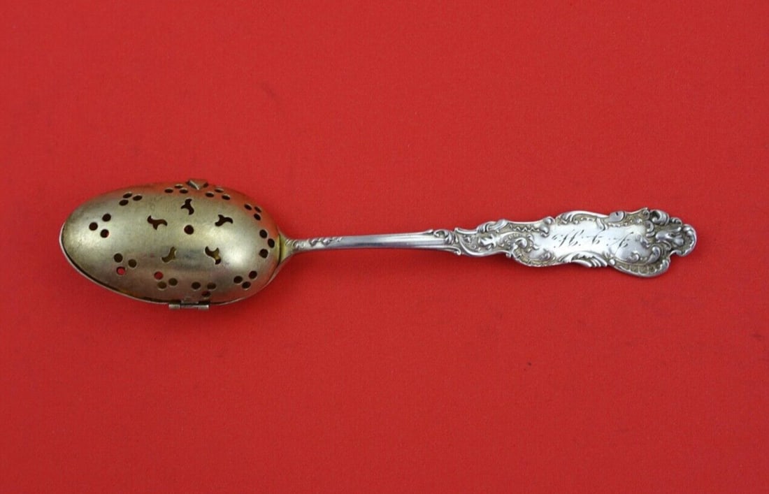 Frank Smith Baronial Sterling Silver Tea Infuser Spoon Gold Washed 5 3/4": Frank Smith Baronial Sterling Silver Tea Infuser Spoon Gold Washed 5 3/4" Experience the elegance of the early 20th century with this exquisite tea infuser spoon from the Baronial pattern by Frank Smi
