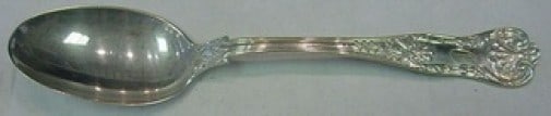Gorham New Queens Sterling Silver Place Soup Spoon 7 1/8": Gorham New Queens Sterling Silver Place Soup Spoon 7 1/8" This exquisite sterling silver place soup spoon measures 7 1/8" and features the elegant New Queens pattern by Gorham. Crafted between 1850 an