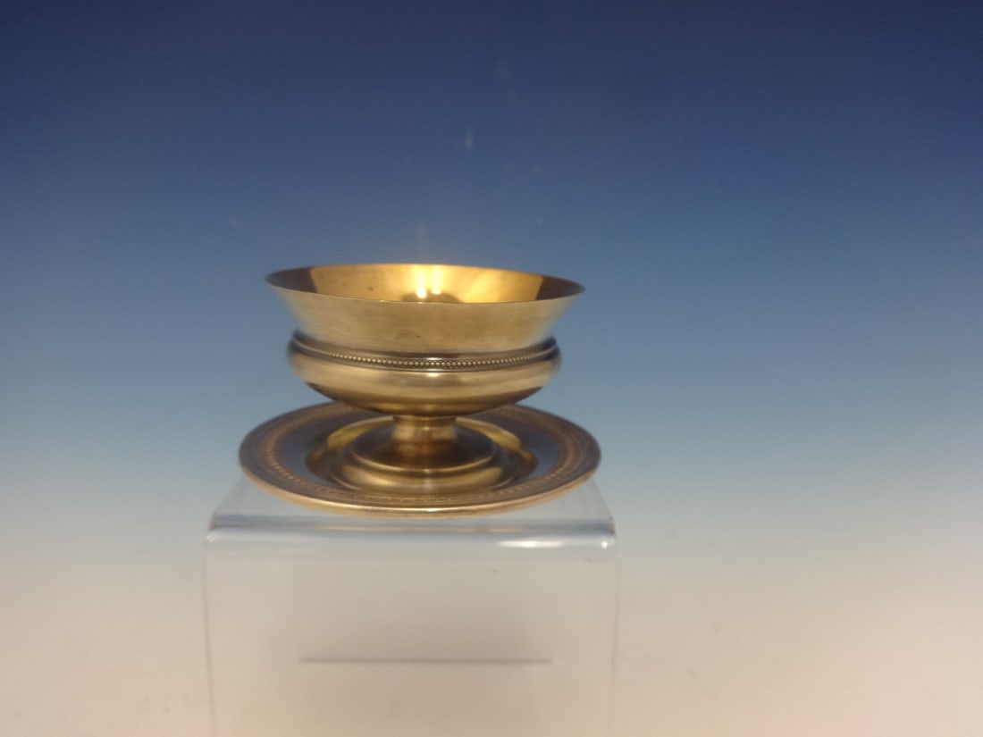 Gorham Sterling Silver Gold Washed Master Salt Dip with Underplate 1877: Gorham Sterling Silver Gold Washed Master Salt Dip with Underplate 1877 This exquisite Gorham Sterling Silver Master Salt Dip with Underplate, dating from 1877, features a stunning gold wash on the in