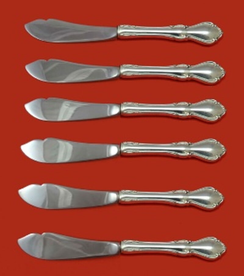 Reed and Barton Hampton Court Sterling Silver Trout Knife Set 6pc Custom: Reed and Barton Hampton Court Sterling Silver Trout Knife Set 6pc Custom This exquisite 6-piece Trout Knife Set features the Hampton Court pattern by Reed and Barton, crafted from sterling silver with