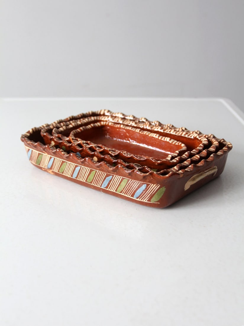 Nesting Set of 4 Vintage Mexican Redware Pottery Dishes (1 of 16)